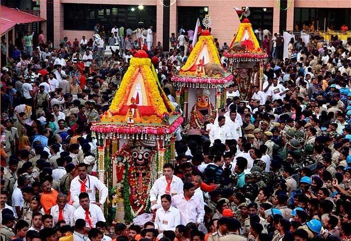 Lord Jagannath Rath Yatra procession in Ahmedabad featuring decorated chariots, devotees, and the famous Jamalpur route during Rath Yatra 2026.